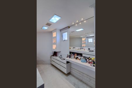 Apartamento para alugar com 574m², 4 quartos e 8 vagasBanheiro da Suíte 1