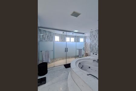 Apartamento para alugar com 574m², 4 quartos e 8 vagasBanheiro da Suíte 1