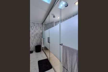 Apartamento para alugar com 574m², 4 quartos e 8 vagasBanheiro da Suíte 1