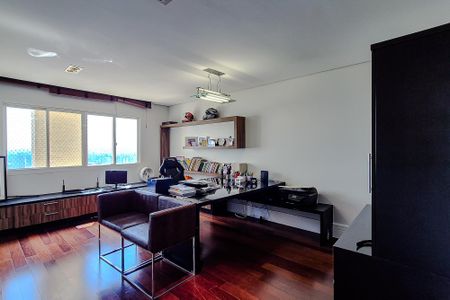 Apartamento para alugar com 574m², 4 quartos e 8 vagasEscritório