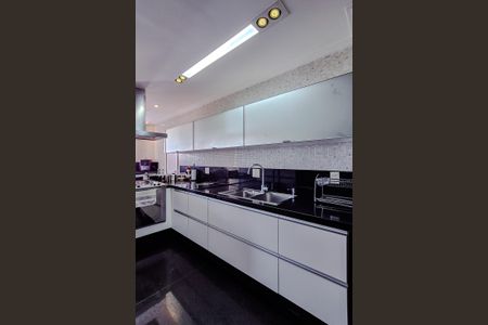 Apartamento para alugar com 574m², 4 quartos e 8 vagasCozinha