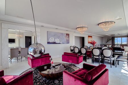 Apartamento para alugar com 574m², 4 quartos e 8 vagasSala