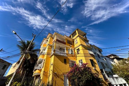 Apartamento à venda com 65m², 2 quartos e sem vaga