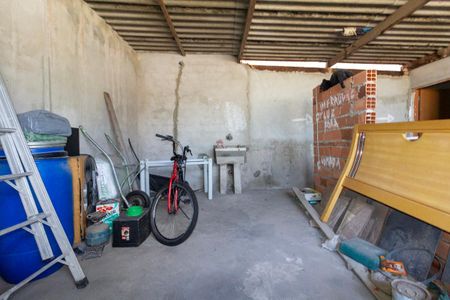 Casa à venda com 80m², 4 quartos e 2 vagas Casa à venda com 80m², 4 quartos e 2 vagasÁrea de Serviço