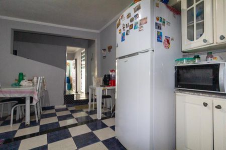 Casa à venda com 80m², 4 quartos e 2 vagas Casa à venda com 80m², 4 quartos e 2 vagasCozinha