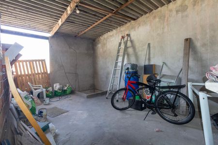 Casa à venda com 80m², 4 quartos e 2 vagas Casa à venda com 80m², 4 quartos e 2 vagasÁrea de Serviço