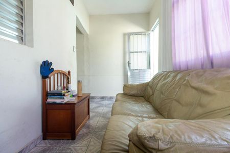 Casa à venda com 80m², 4 quartos e 2 vagas Casa à venda com 80m², 4 quartos e 2 vagasEscritório