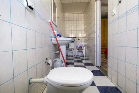 Casa à venda com 80m², 4 quartos e 2 vagas Casa à venda com 80m², 4 quartos e 2 vagasBanheiro 2