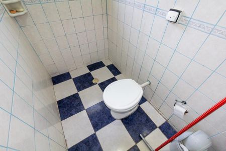 Casa à venda com 80m², 4 quartos e 2 vagas Casa à venda com 80m², 4 quartos e 2 vagasBanheiro 2