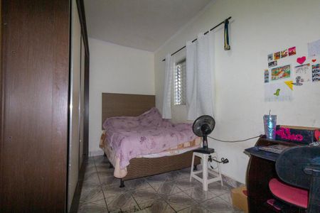 Casa à venda com 80m², 4 quartos e 2 vagas Casa à venda com 80m², 4 quartos e 2 vagasQuarto 2