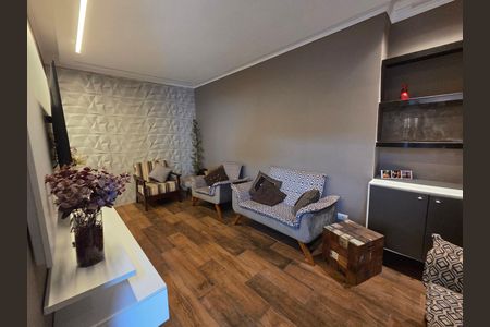 Casa para alugar com 250m², 2 quartos e 2 vagas Casa para alugar com 250m², 2 quartos e 2 vagasSala