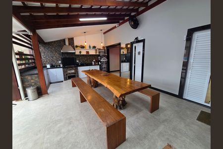 Casa para alugar com 250m², 2 quartos e 2 vagas Casa para alugar com 250m², 2 quartos e 2 vagasChurrasqueira