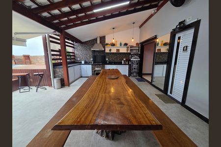 Casa para alugar com 250m², 2 quartos e 2 vagas Casa para alugar com 250m², 2 quartos e 2 vagasChurrasqueira