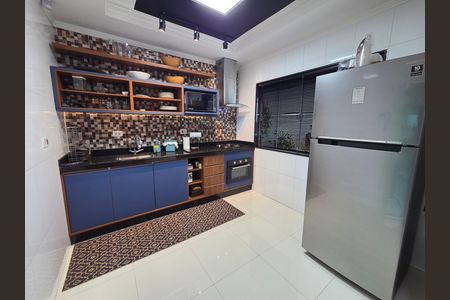 Casa para alugar com 250m², 2 quartos e 2 vagas Casa para alugar com 250m², 2 quartos e 2 vagasCozinha