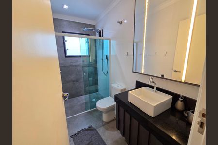 Casa para alugar com 250m², 2 quartos e 2 vagas Casa para alugar com 250m², 2 quartos e 2 vagasBanheiro 3