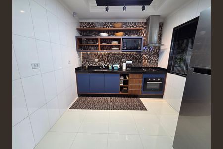 Casa para alugar com 250m², 2 quartos e 2 vagas Casa para alugar com 250m², 2 quartos e 2 vagasCozinha