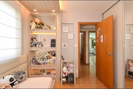 Apartamento à venda com 119m², 4 quartos e 4 vagasQuarto 1