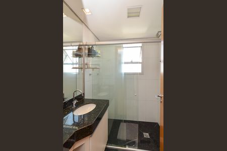 Apartamento à venda com 119m², 4 quartos e 4 vagasBanheiro Social