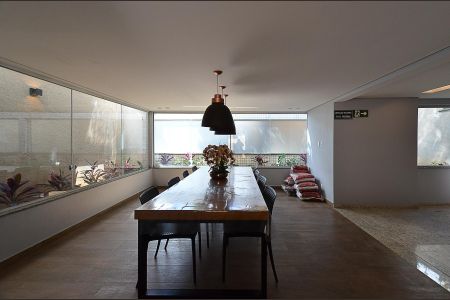 Apartamento à venda com 119m², 4 quartos e 4 vagasÁrea comum - Churrasqueira