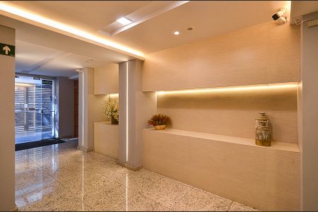 Apartamento à venda com 119m², 4 quartos e 4 vagasHall de entrada 