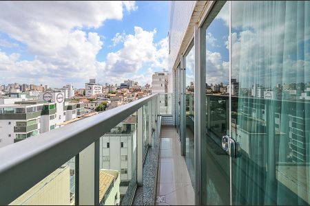 Apartamento à venda com 119m², 4 quartos e 4 vagasVaranda