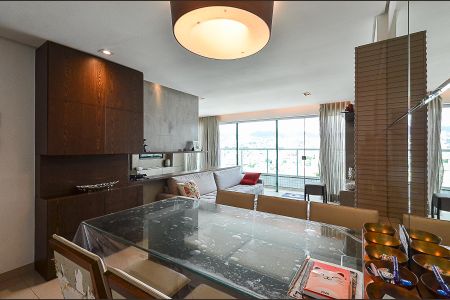 Apartamento à venda com 119m², 4 quartos e 4 vagasSala Ambientes