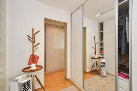 Apartamento à venda com 119m², 4 quartos e 4 vagasCloset Suíte