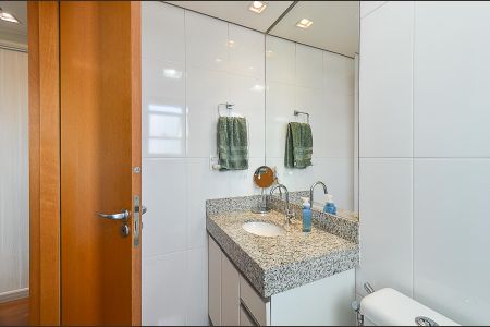 Apartamento à venda com 119m², 4 quartos e 4 vagasBanheiro Suíte