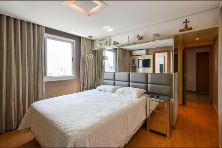 Apartamento à venda com 119m², 4 quartos e 4 vagasSuíte