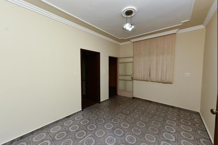 Casa para alugar com 80m², 3 quartos e 2 vagas Casa para alugar com 80m², 3 quartos e 2 vagasSala