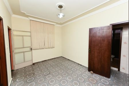 Casa para alugar com 80m², 3 quartos e 2 vagas Casa para alugar com 80m², 3 quartos e 2 vagasSala