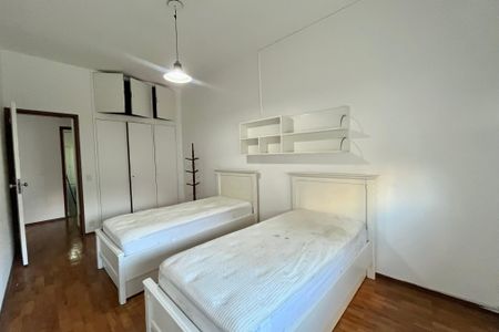 Apartamento para alugar com 280m², 5 quartos e 2 vagasQuarto 4