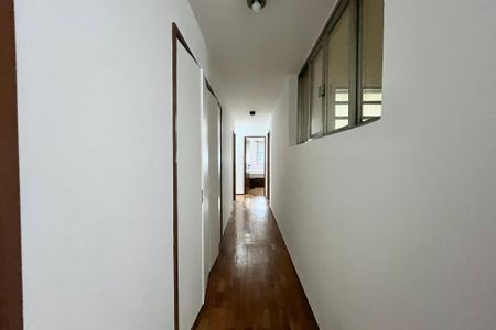 Apartamento para alugar com 280m², 5 quartos e 2 vagasCorredor 