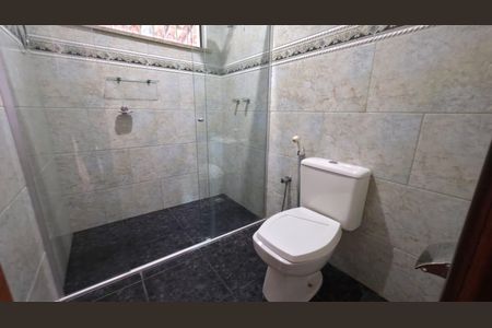 Casa à venda com 219m², 3 quartos e 1 vaga