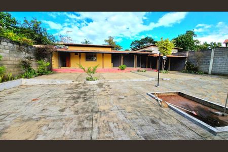Casa à venda com 219m², 3 quartos e 1 vaga
