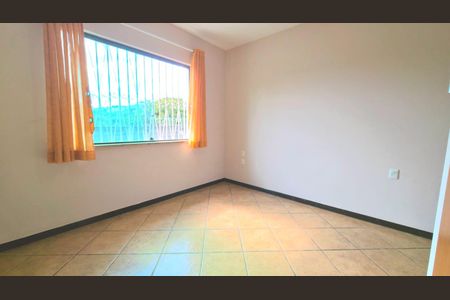Casa à venda com 219m², 3 quartos e 1 vaga