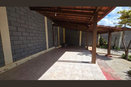 Casa à venda com 219m², 3 quartos e 1 vaga