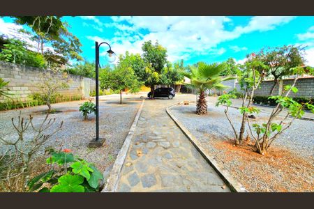 Casa à venda com 219m², 3 quartos e 1 vaga