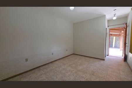 Casa à venda com 219m², 3 quartos e 1 vaga
