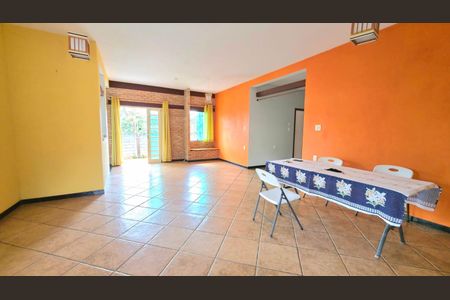 Casa à venda com 3 quartos, 219m² em Novo Santos Dumont, Lagoa Santa