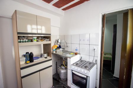 Casa à venda com 180m², 6 quartos e 1 vagaKitnet
