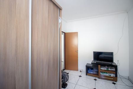 Quarto 1 de casa à venda com 6 quartos, 180m² em Parque Maracana, Contagem