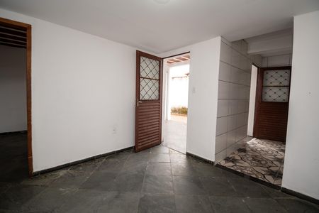 Casa à venda com 180m², 5 quartos e 1 vagaCasa 2 - Sala