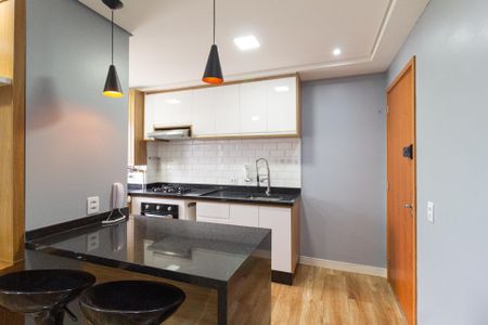 Apartamento para alugar com 46m², 2 quartos e 1 vaga Apartamento para alugar com 46m², 2 quartos e 1 vagaCozinha e área de serviço