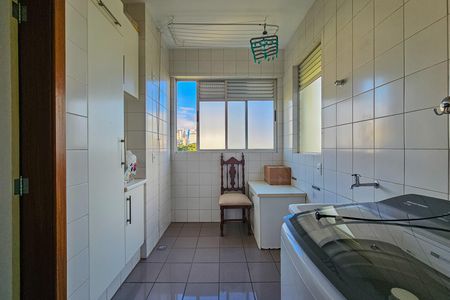 Apartamento para alugar com 2 quartos, 82m² em Santa Efigênia, Belo Horizonte