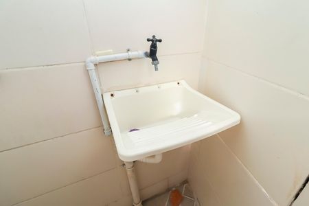 Casa para alugar com 60m², 1 quarto e 1 vagaÁrea de Serviço