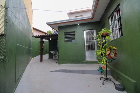 Casa à venda com 357m², 5 quartos e 3 vagasÁrea de Serviço (casa 2)