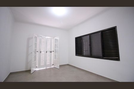 Casa à venda com 357m², 5 quartos e 3 vagasSuíte