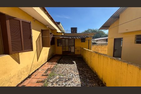 Casa à venda com 250m², 4 quartos e 5 vagasQuintal