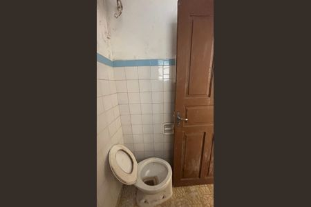 Casa à venda com 250m², 4 quartos e 5 vagasBanheiro
